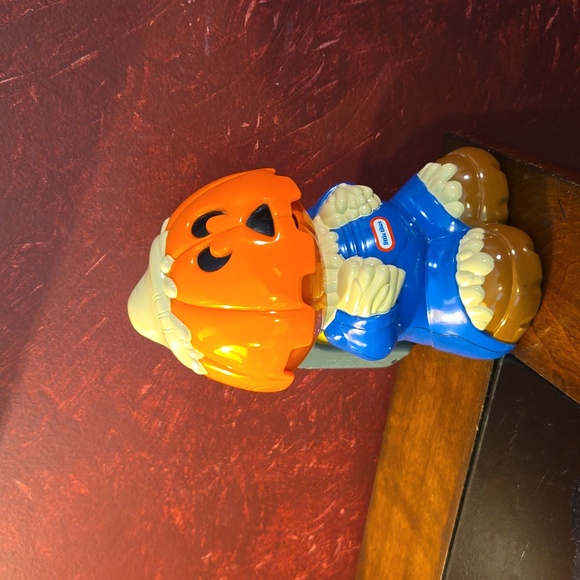 Vintage Little Tikes Scream Beams Pumpkin" Halloween Flashlight W Light & Sound - Picture 1 of 9